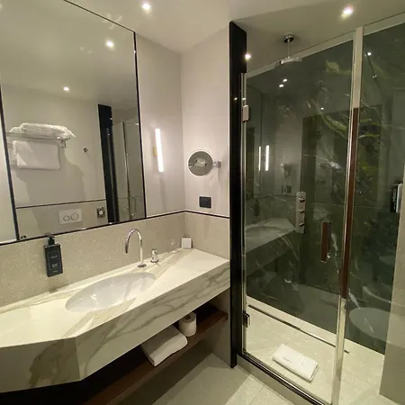 Berna Hotel Milão