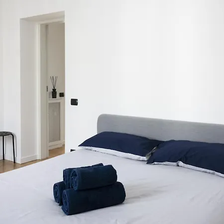 In Affitto Zona Tortona Solari Lägenhet Milano