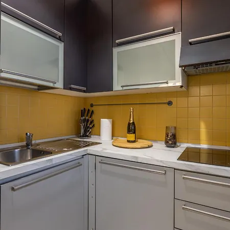 Industrial Loft In Maciacchini - Metro 50m Smartworking & Netflix