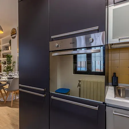 Industrial Loft In Maciacchini - Metro 50m Smartworking & Netflix Apartamento