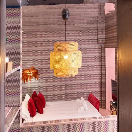 Daire Piazza Del Carmine - Gold Exclusive - In The Underground No Windows