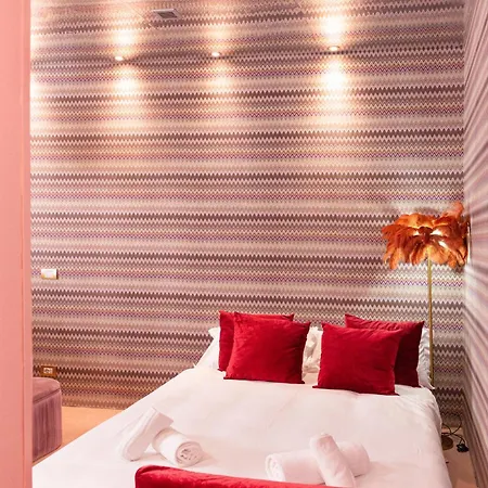 Piazza Del Carmine - Gold Exclusive - In The Underground No Windows *