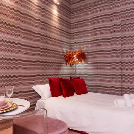 Piazza Del Carmine - Gold Exclusive - In The Underground No Windows Daire *