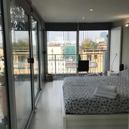 Garibaldi Panorama * Milan