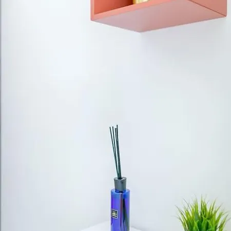 Navigli - Downtown - Duomo Spacious Two Bedroom - Close To Metro - Ac - Wi-fi アパート