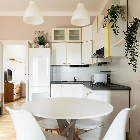 Apartament Youhosty - Donatello 32