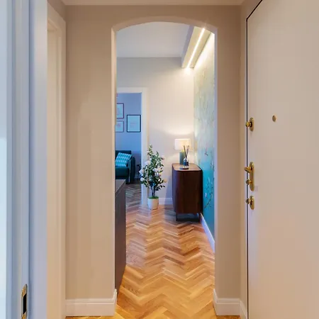 Apartment Bosco Verticale Gae Aulenti - Posizione Eccezionale E Comfort Per 4 Persone Milan