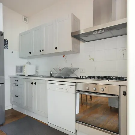 Joivy Delightful Family Flat With Terrace Apartment *
