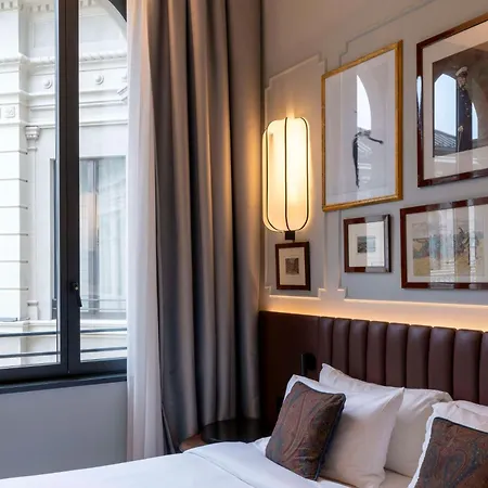 Radisson Collection Hotel, Palazzo Touring Club 5* Milano