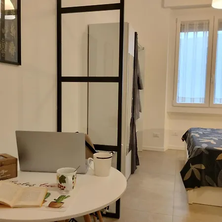Casa Linda Sul Naviglio Milano