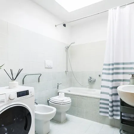Easylife -accogliente Unita Su Due Livelli A Isola * Milan