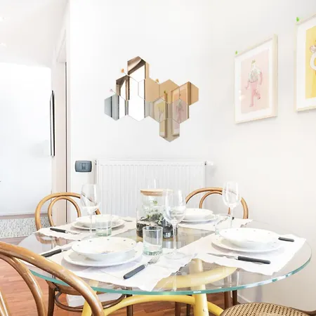 Easylife - - Garigliano 10 - Isola Apartment