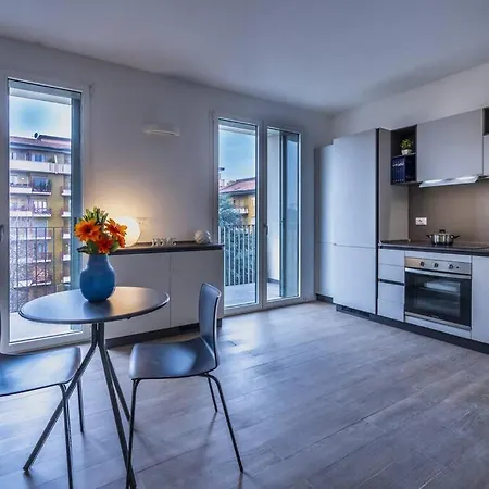 Duomo Space Free Parking - Private Gym- Metro Mailand