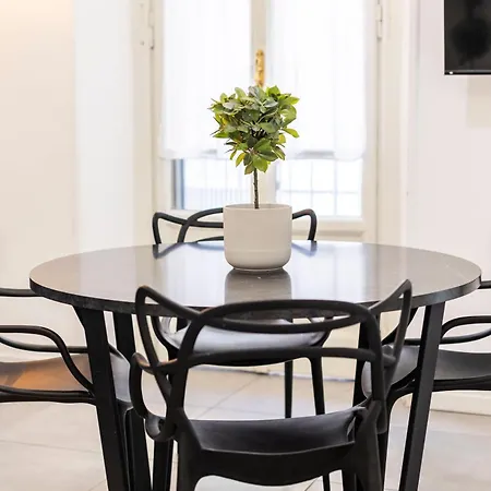 Macchi Charming By 101flats *