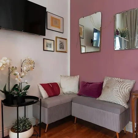 Porta Nuova Moscova: Cozy Near Duomo!