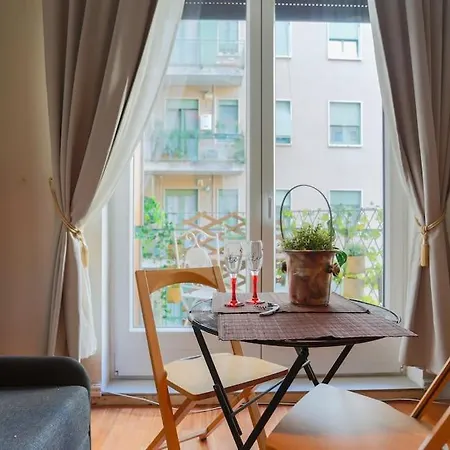Porta Nuova Moscova: Cozy Near Duomo! Mediolan