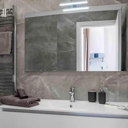 Duomo 10 Min- Attico Con Doppio Terrazzo Lägenhet *