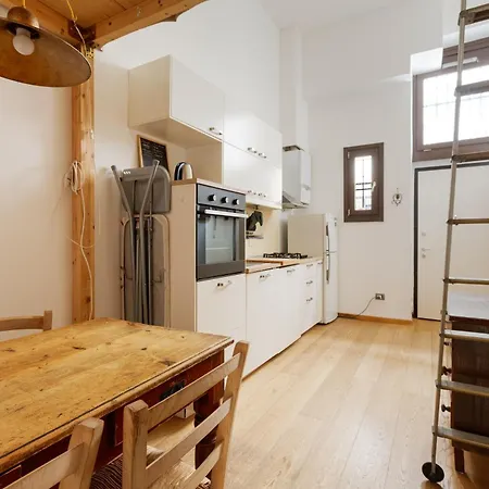 On 2 Levels Milan-crocetta M3! * Mediolan