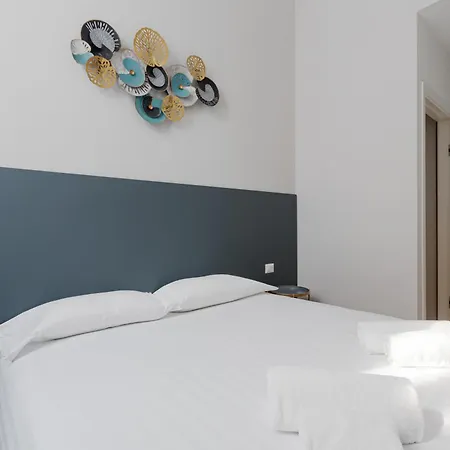 Guesthost - Mac Mahon - Urban Oasis Apartment! דירה *