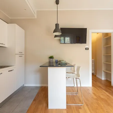 Easytopstay - Porta Romana Lovely