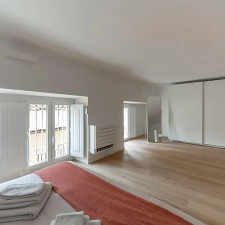 Loft-hosted By Sweetstay *