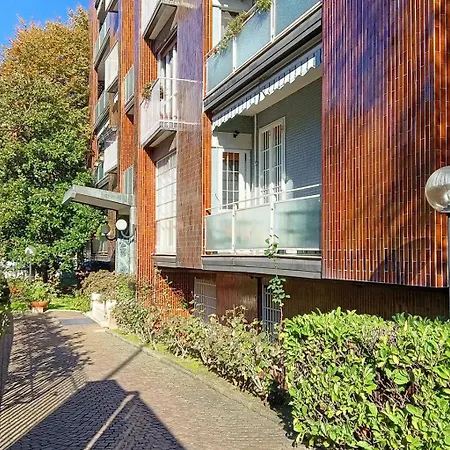 Sahi - Via Dei Ciclamini Mm1 Primaticcio, Stadio San Siro, Ospedale San Carlo