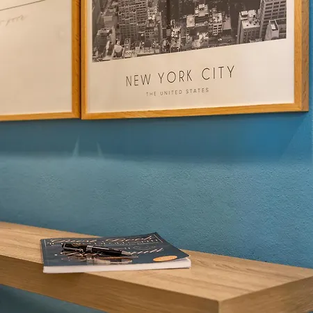 דירה Navigli Bocconi In The Heart Of