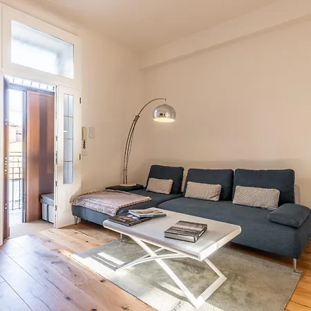 Apartman Luxury Design Apt, Comfy W/ A/c, Wifi & Netflix Milánó