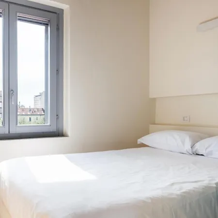 Bilocale In Ottima Posizione: Tra E Lima Apartment Mailand
