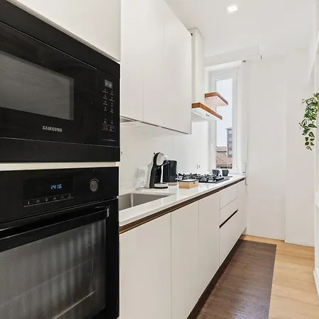 Tortona-navigli Luxury Desing District Wifi E Neflix Appartement Milan