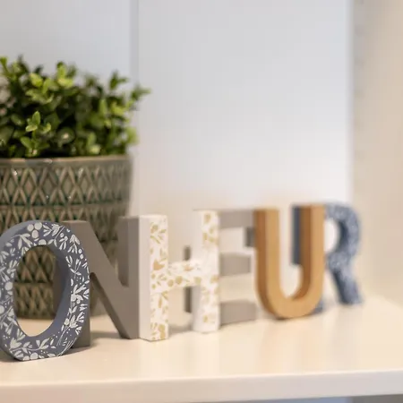 Stayeasy Petrella21 - 4 Bedrooms, 3 Baths - Station Apartman *