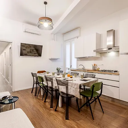 Stayeasy Petrella21 - 4 Bedrooms, 3 Baths - Station *