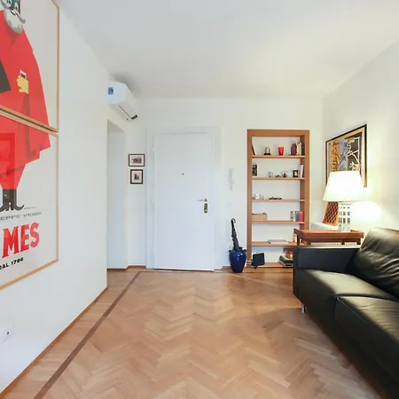 Romantic Spiga 밀라노