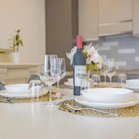 Lejlighed Elegance - Wi-fi Ultra Fast, Near Station *