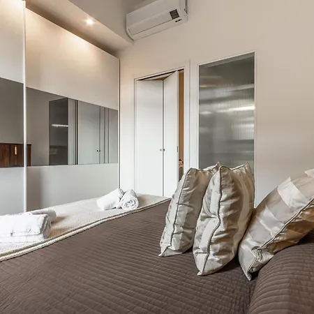 Luxury Design Apt, Comfy W/ A/c, Wifi & Netflix * Milánó
