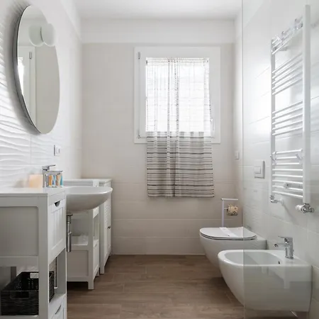 Bilocale Con Balcone Vicino Palazzo Del Ghiaccio * Milano