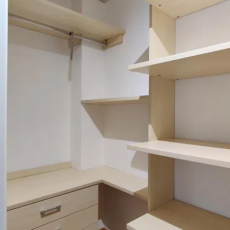 Modern Flat - Via Crimea