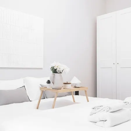 Apartment Easylife - Dimora Con Balcone In Porta Vittoria