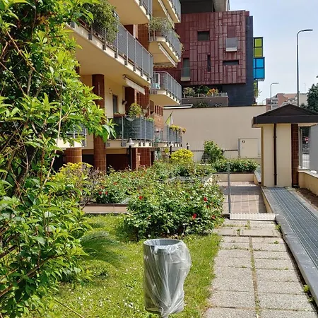 Moderno Ed Incantevole Vicino A Mm1