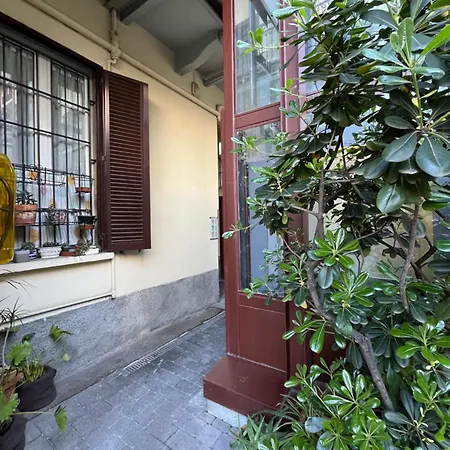 Casa Di Ringhiera Old Lejlighed