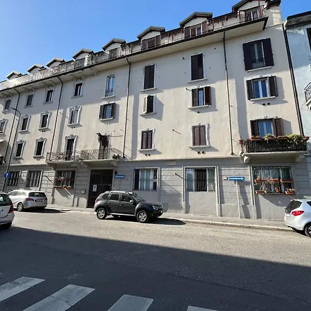 Apartment Casa Di Ringhiera Old Milan