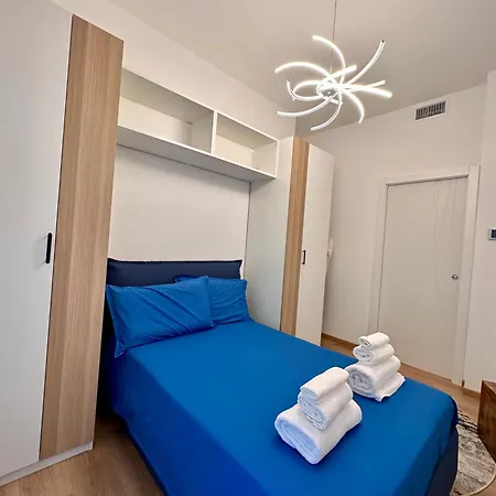 Apartment Domus - Skyline Piazzale Loreto Milan