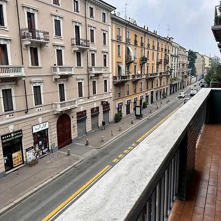 아파트 Domus - Skyline Piazzale Loreto