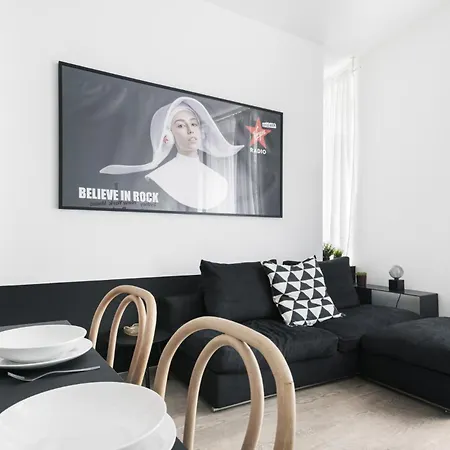 Easylife - Moderno In Moscova/brera Apartment
