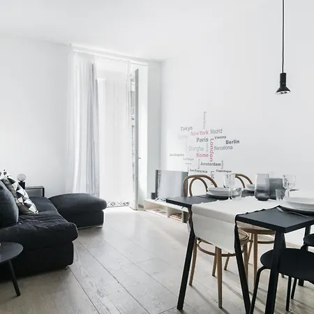 Easylife - Moderno In Moscova/brera * Milan