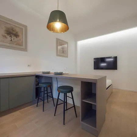 Xenia - Renovated In Navigli Area Appartement