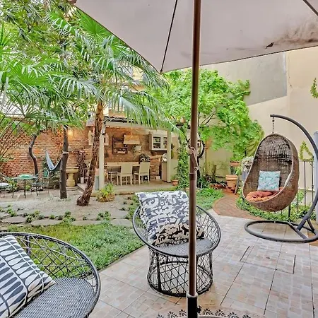 Garden, Charme And Luxury In The Center Of Hébergement de vacances