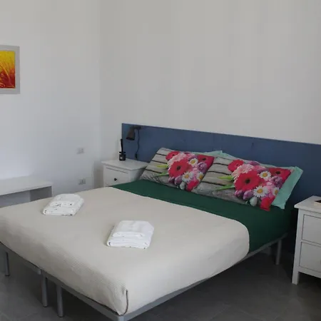 Apartment Naviglio 53 Milan