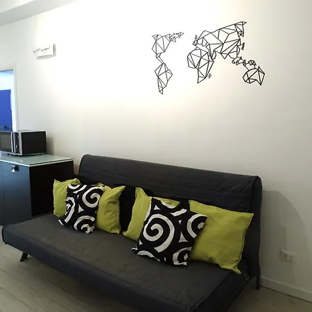 Design & Fashion District Apartment *