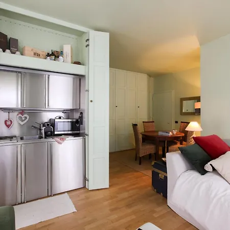 Moscova Open Space Close To Brera District Daire *